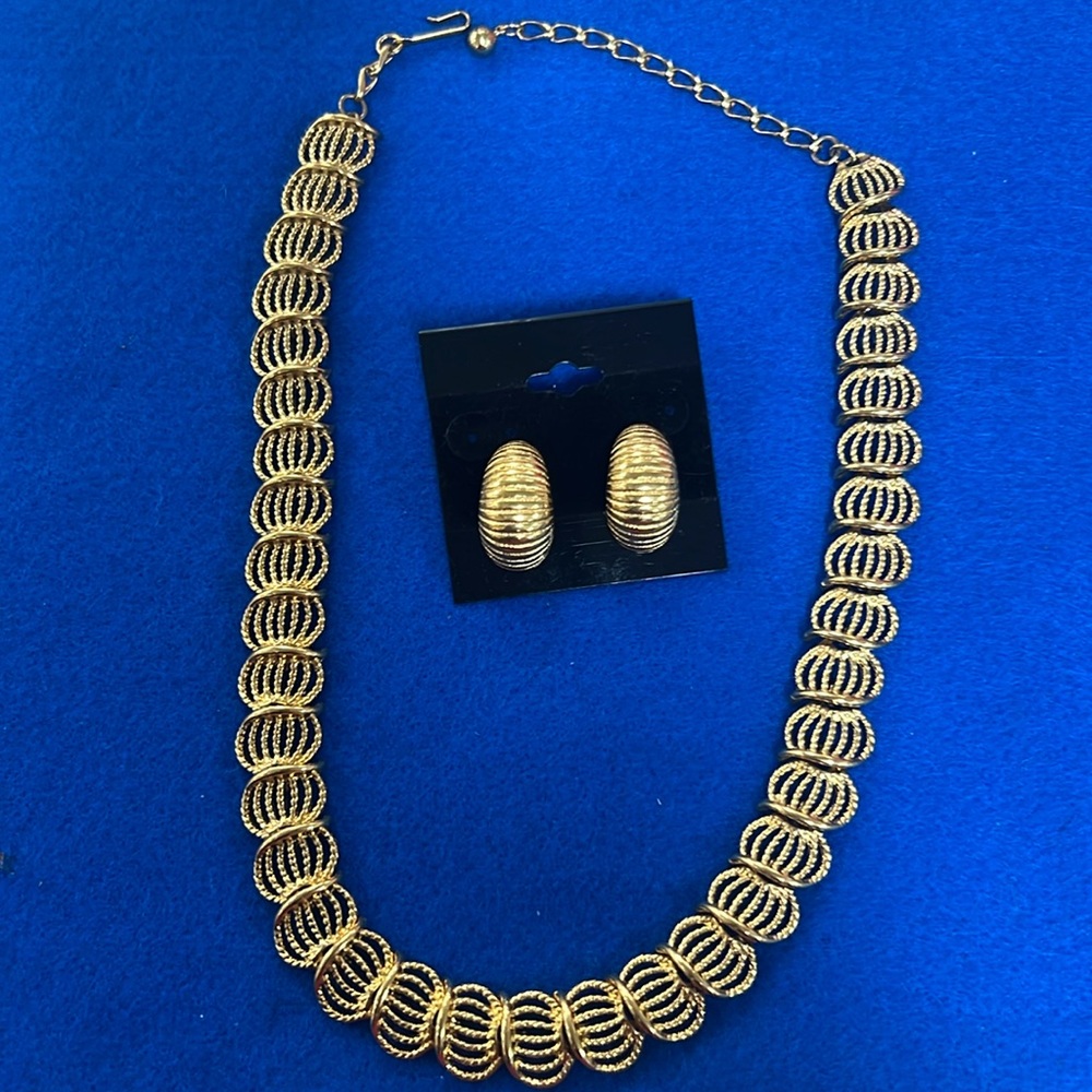 Vintage Gold Tone Link  Necklace/Chocker